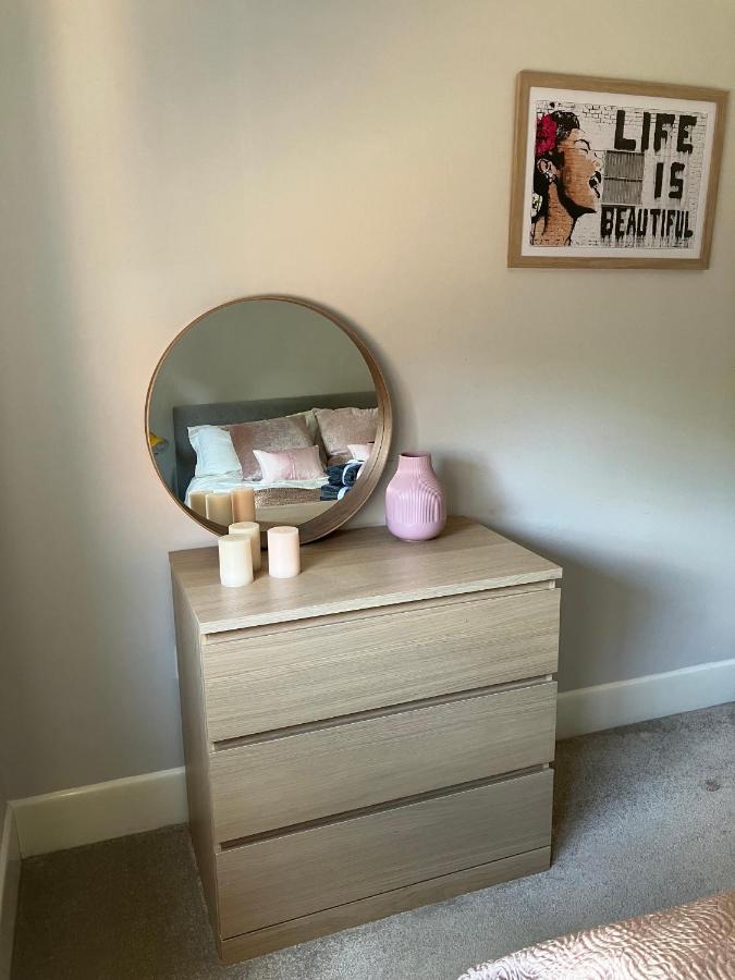 Beautiful 4 Double Bedroom House In Poole With Hot Tub, Near Sandbanks Екстериор снимка